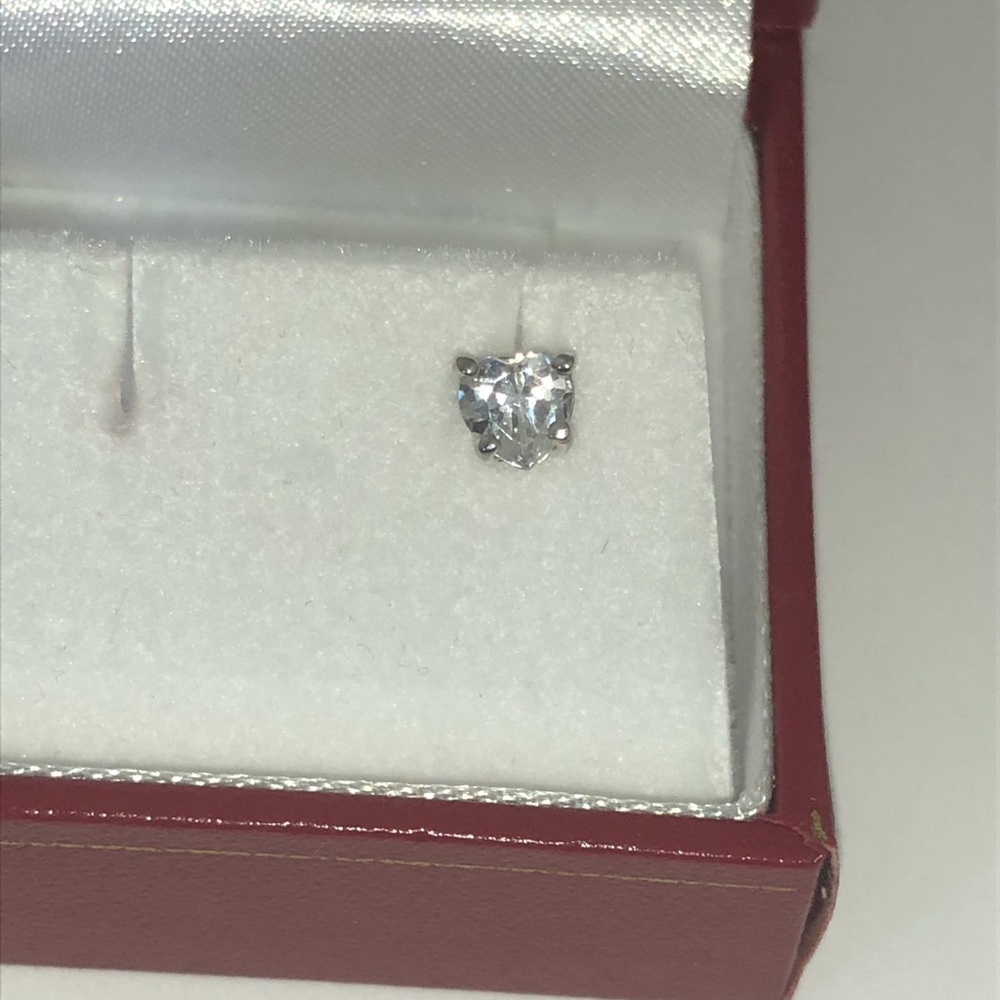 Single (1) Heart Cut CZ Diamond 1/2CT Solitaire Unisex Silver Stud Earring